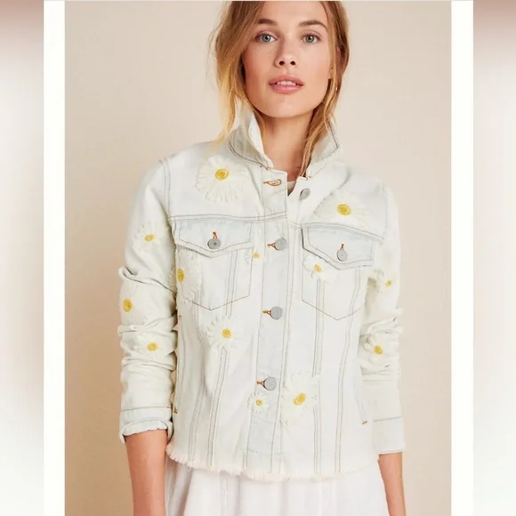 𝅺BlankNYC daisy flower embroidered denim jacket